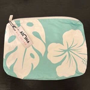 ALOHA COLLECTION Mid Pouch Big Island Waip’io Aquamarine